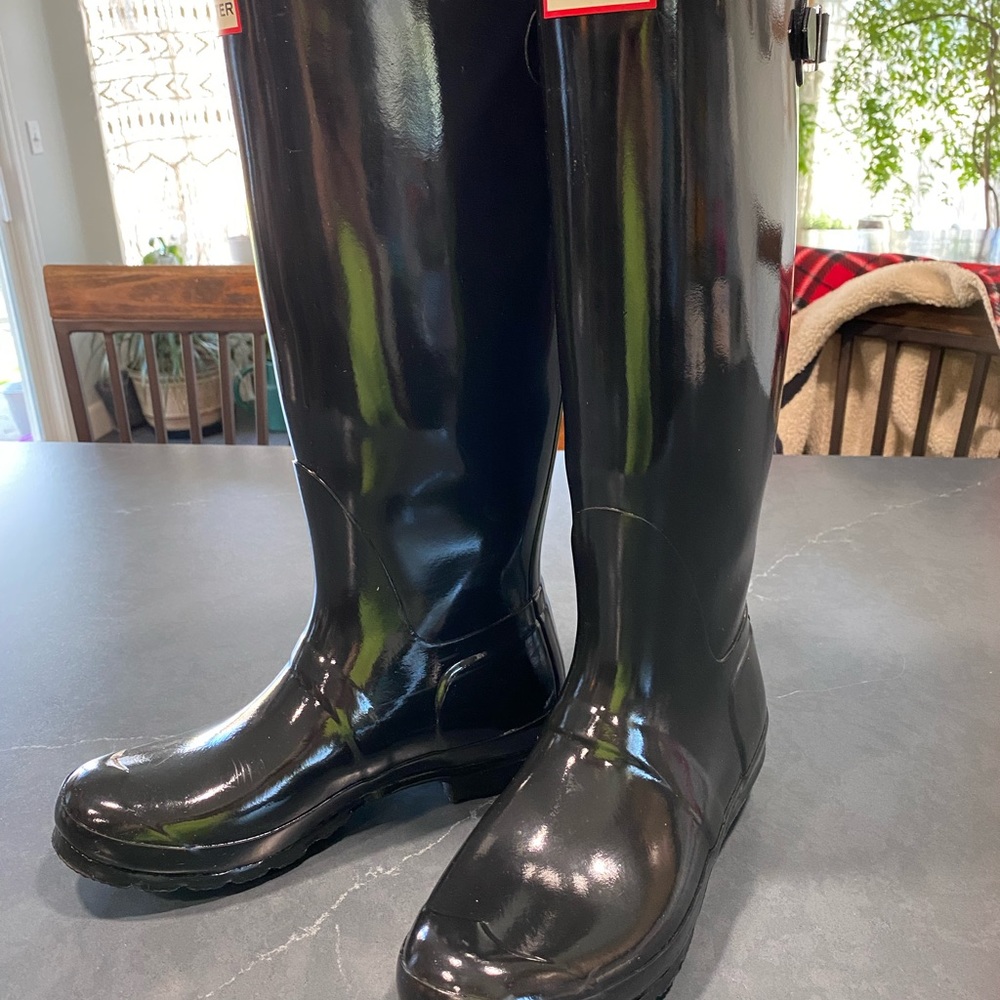 Hunter Black Gloss Rain Boots - Picture 2 of 6